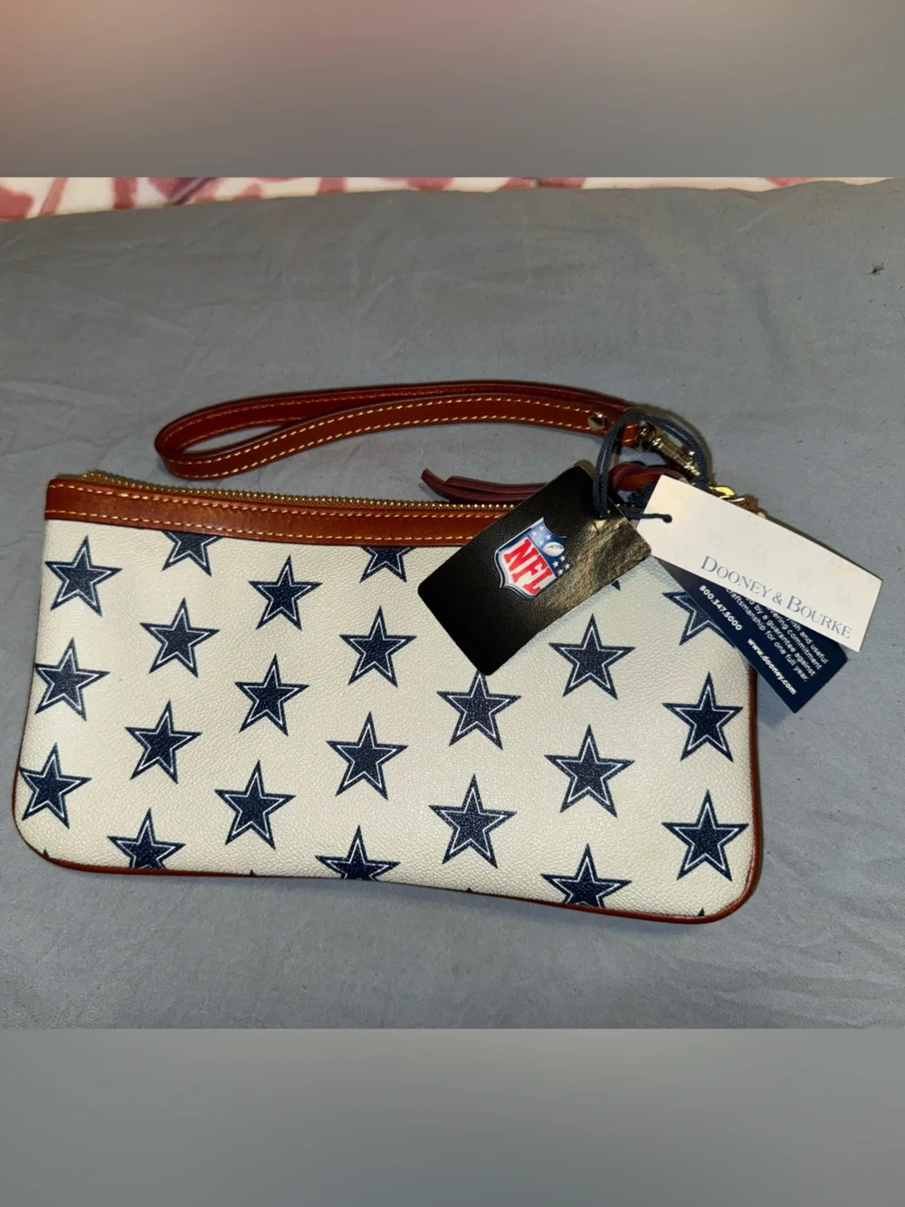 Dooney & Bourke DALLAS COWBOYS Wristlet perfect for upcoming games!